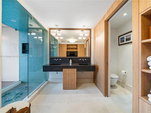 2155 Washington Ct 407, Miami Beach FL 33139