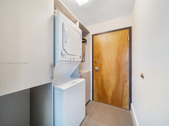 2155 Washington Ct 407, Miami Beach FL 33139