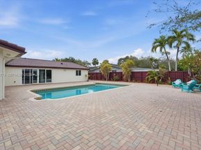 4925 Tyler St, Hollywood FL 33021