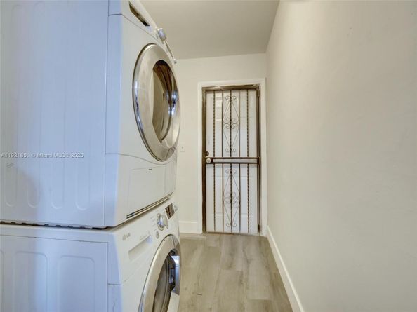 1141 NW 75th St, Miami FL 33150