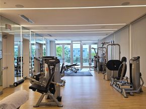 6420 NW 105th Pl, Doral FL 33178