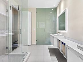 6420 NW 105th Pl, Doral FL 33178