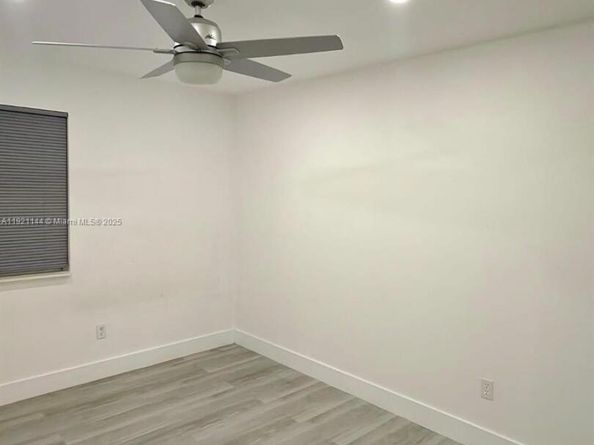 1430 SW 85th Ter, Pembroke Pines FL 33025