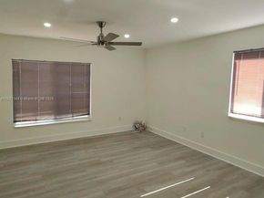 1430 SW 85th Ter, Pembroke Pines FL 33025