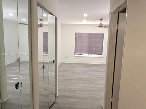 1430 SW 85th Ter, Pembroke Pines FL 33025