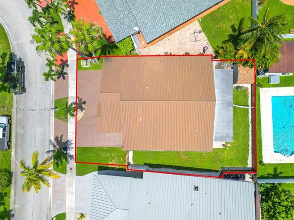 2671 SW 99th Ct, Miami FL 33165