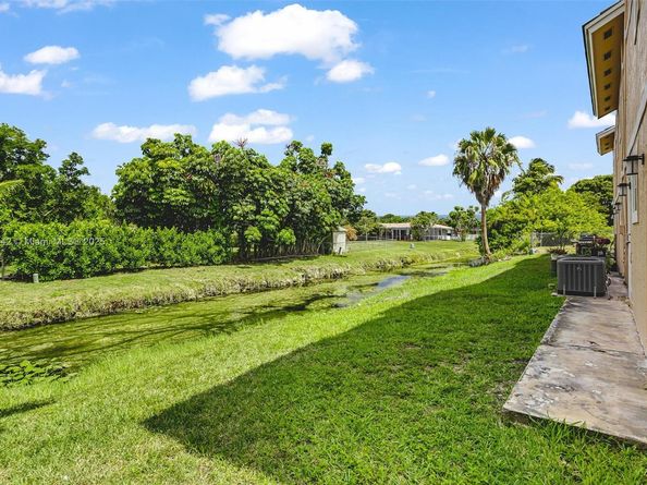 3931 Coral Springs Dr 26, Coral Springs FL 33065