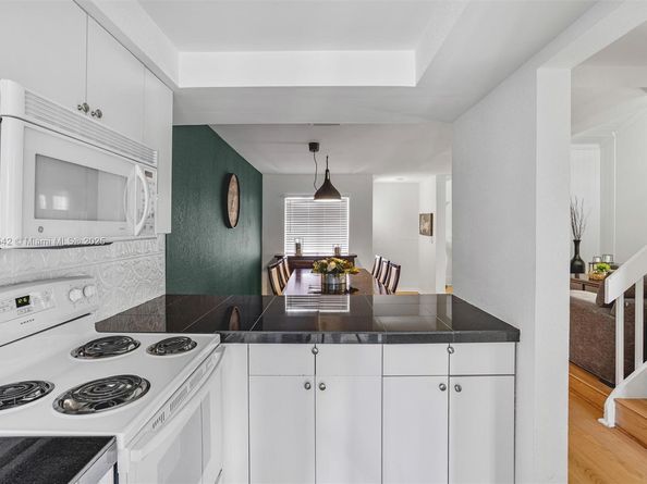 3931 Coral Springs Dr 26, Coral Springs FL 33065