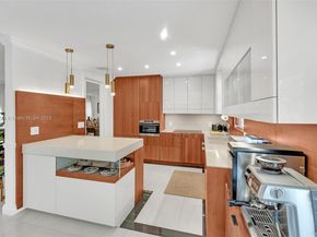 726 NE 17th Way, Fort Lauderdale FL 33304