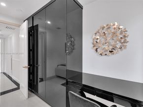 726 NE 17th Way, Fort Lauderdale FL 33304