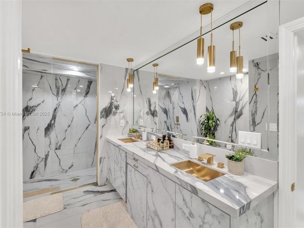 726 NE 17th Way, Fort Lauderdale FL 33304