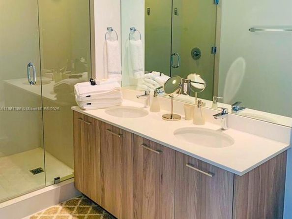501 NE 31st St 3906, Miami FL 33137