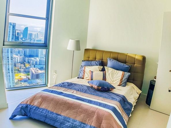 501 NE 31st St 3906, Miami FL 33137