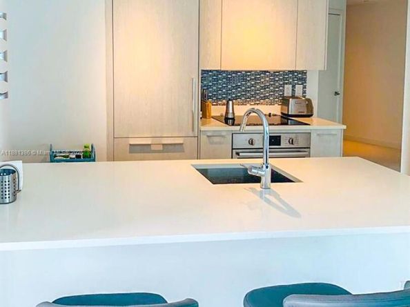 501 NE 31st St 3906, Miami FL 33137