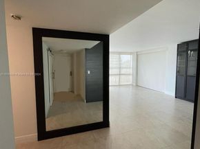 600 NE 36th St 204, Miami FL 33137