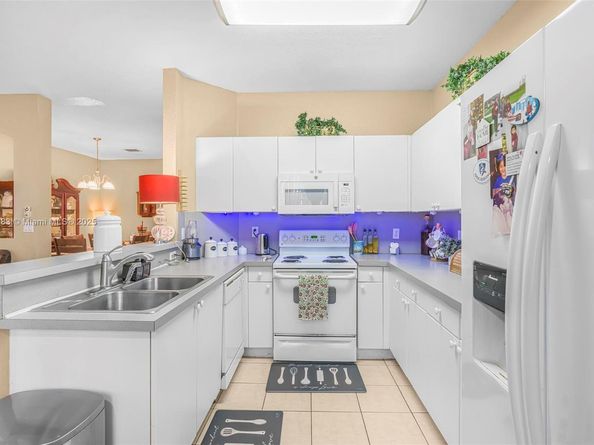 12540 SW 125th St, Miami FL 33186