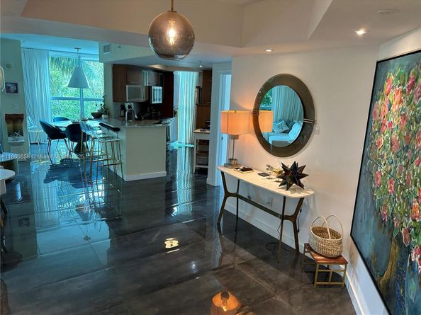 110 Washington Ave 2421, Miami Beach FL 33139