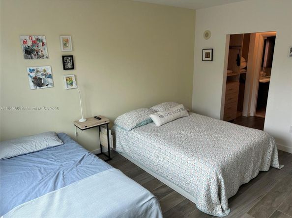 110 Washington Ave 2421, Miami Beach FL 33139