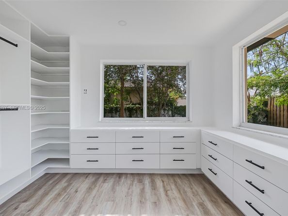 1830 NE 65th Ct, Fort Lauderdale FL 33308