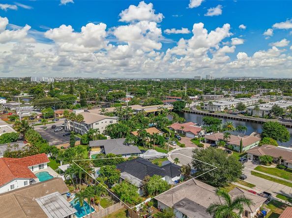 1830 NE 65th Ct, Fort Lauderdale FL 33308