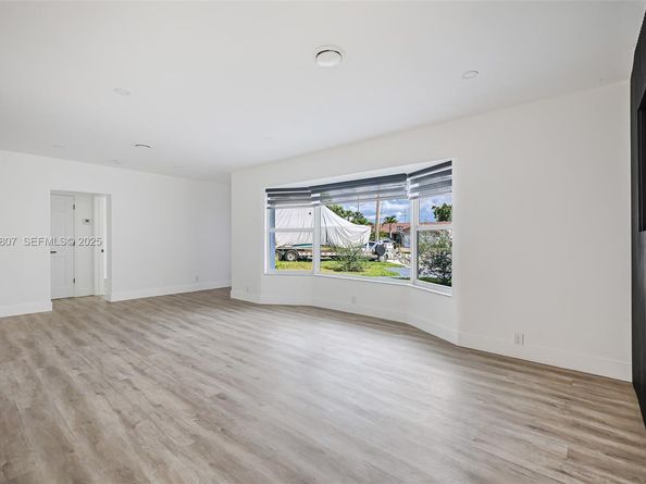 1830 NE 65th Ct, Fort Lauderdale FL 33308