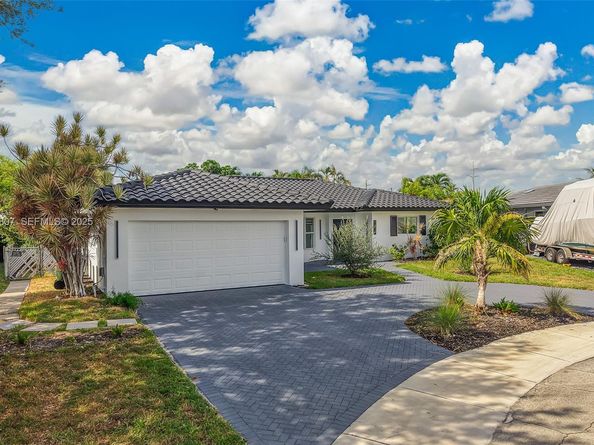 1830 NE 65th Ct, Fort Lauderdale FL 33308