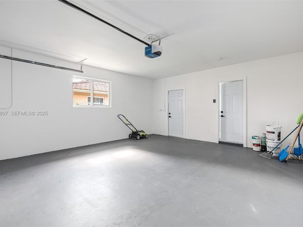 1830 NE 65th Ct, Fort Lauderdale FL 33308