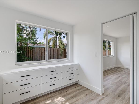 1830 NE 65th Ct, Fort Lauderdale FL 33308