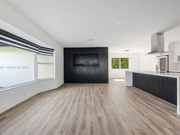 1830 NE 65th Ct, Fort Lauderdale FL 33308