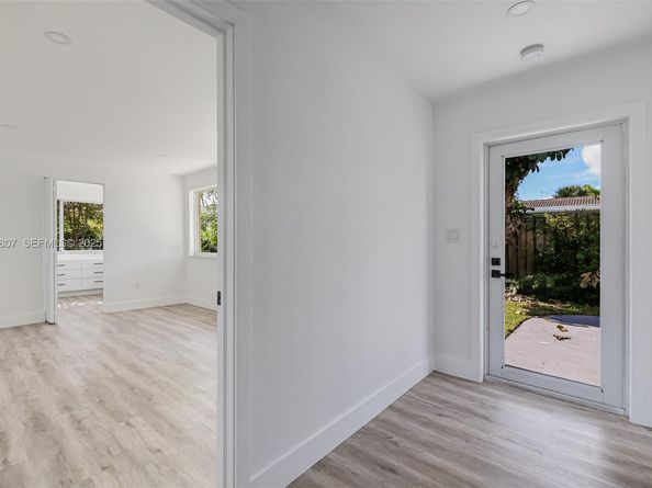 1830 NE 65th Ct, Fort Lauderdale FL 33308