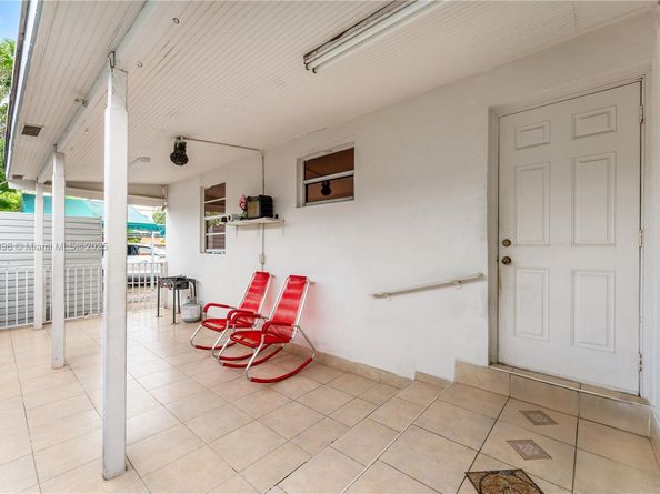 3150 NW 90th St, Miami FL 33147