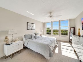 3980 Oaks Clubhouse Dr 409, Pompano Beach FL 33069