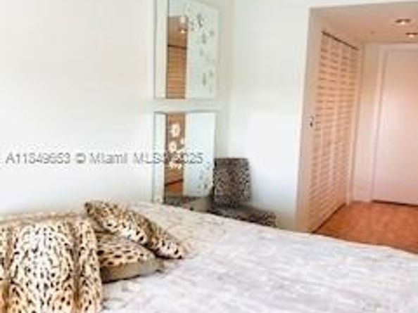 90 Alton Rd 2702, Miami Beach FL 33139