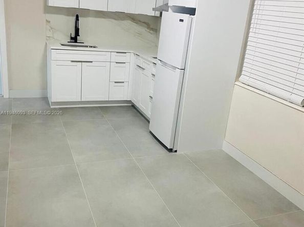 2820 NW 14th Ct, Fort Lauderdale FL 33311