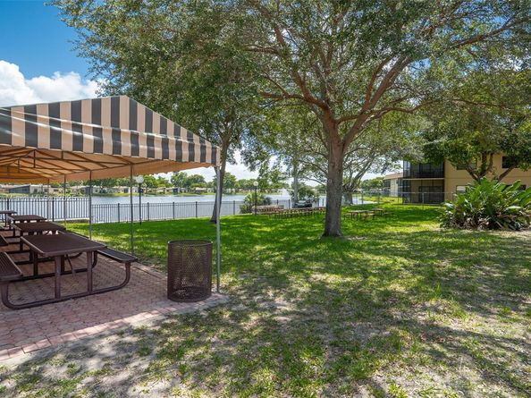 616 Briarwood Cir 144, Hollywood FL 33024