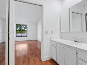 616 Briarwood Cir 144, Hollywood FL 33024
