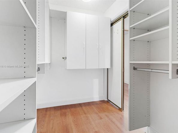 616 Briarwood Cir 144, Hollywood FL 33024