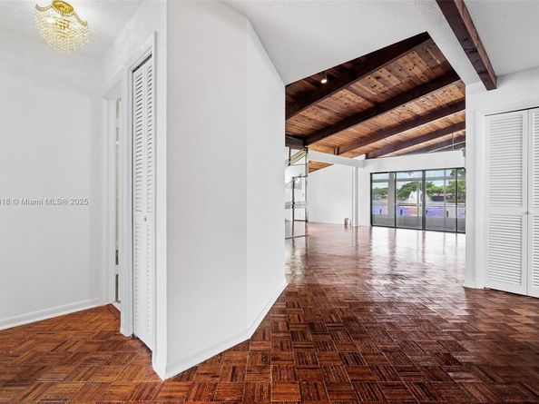 616 Briarwood Cir 144, Hollywood FL 33024