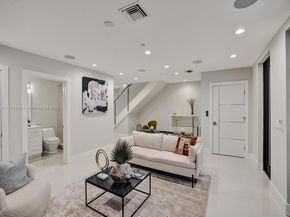 207 NE 13th Ave 207, Fort Lauderdale FL 33301