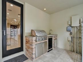 207 NE 13th Ave 207, Fort Lauderdale FL 33301