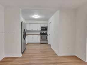 6420 Washington St, Hollywood FL 33023
