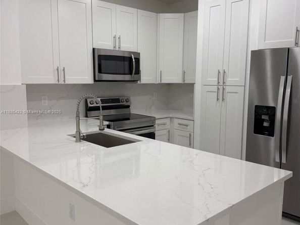 8132 SW 17th Ct, North Lauderdale FL 33068