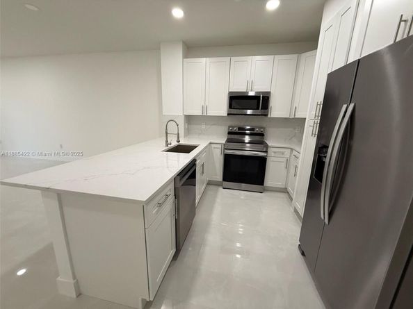 8132 SW 17th Ct, North Lauderdale FL 33068