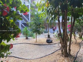 2821 Somerset Dr 400, Lauderdale Lakes FL 33311