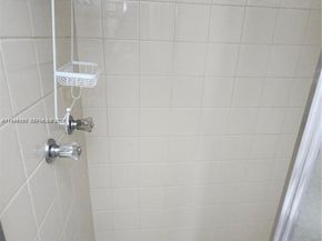 2821 Somerset Dr 400, Lauderdale Lakes FL 33311