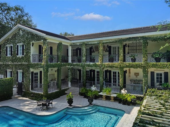 612 Sunset Dr, Coral Gables FL 33143