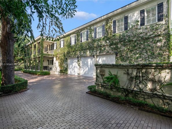612 Sunset Dr, Coral Gables FL 33143