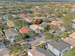 14325 NW 14th Ct, Pembroke Pines FL 33028