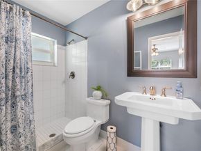 18044 SW 89th Pl, Palmetto Bay FL 33157