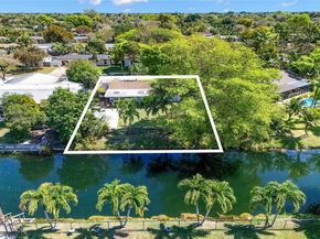 18044 SW 89th Pl, Palmetto Bay FL 33157